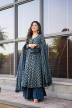 Navy Blue Geometric Print Kurta Set
