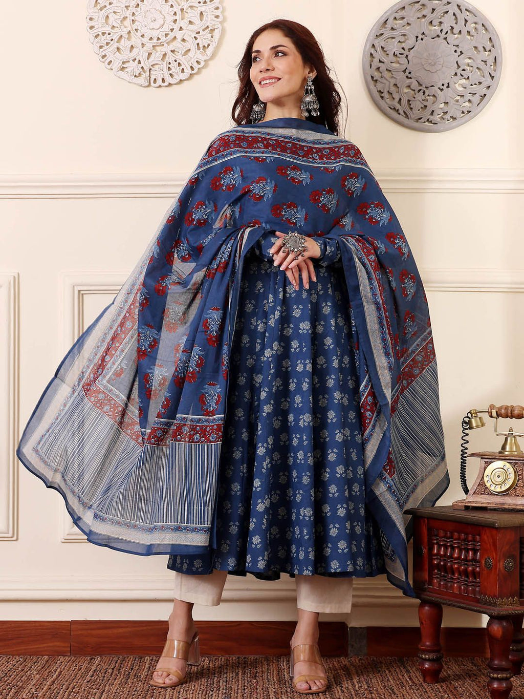 Morpich Blue Traditional Printed Kurta Set