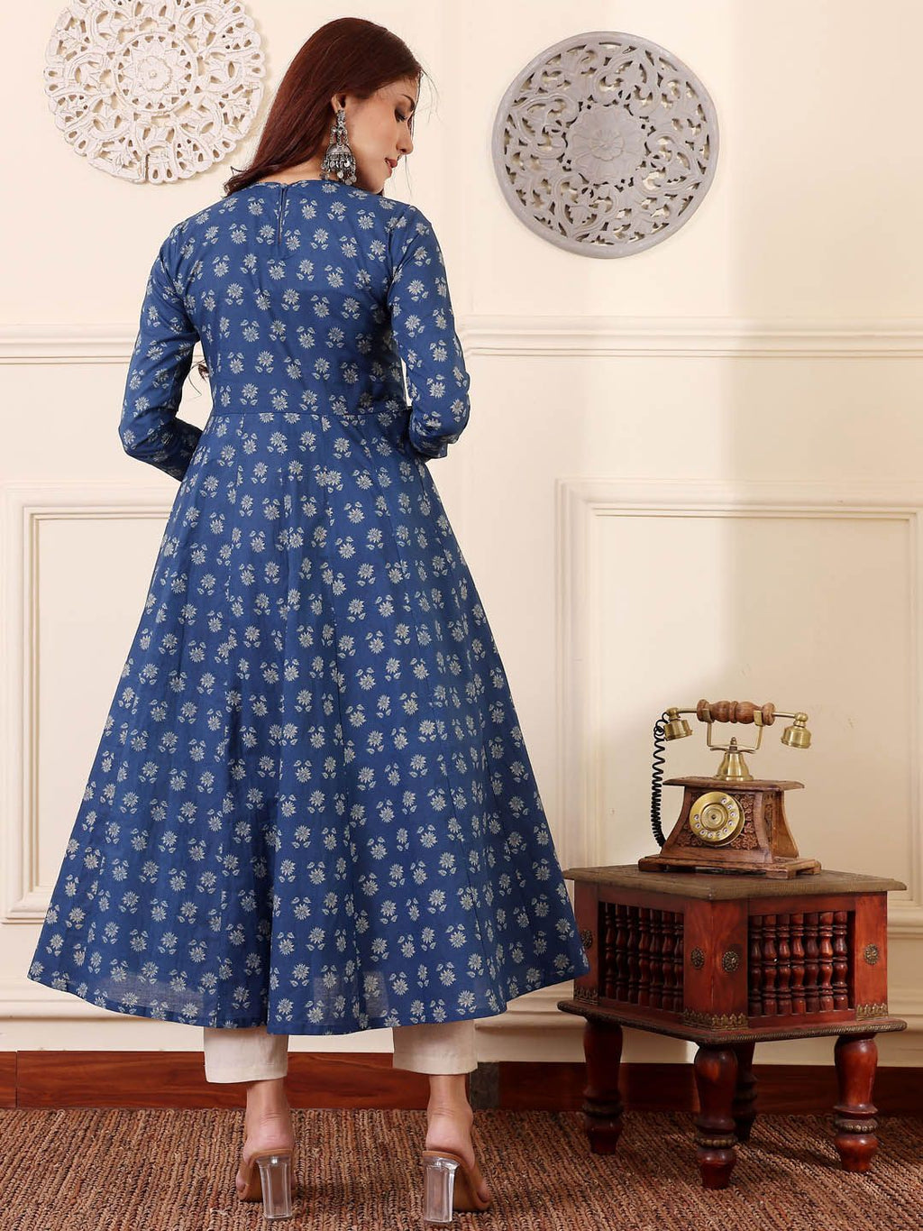 Morpich Blue Traditional Printed Kurta Set